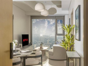 Skyline Elegance - 2BR High floor - 5min Dubai Mall